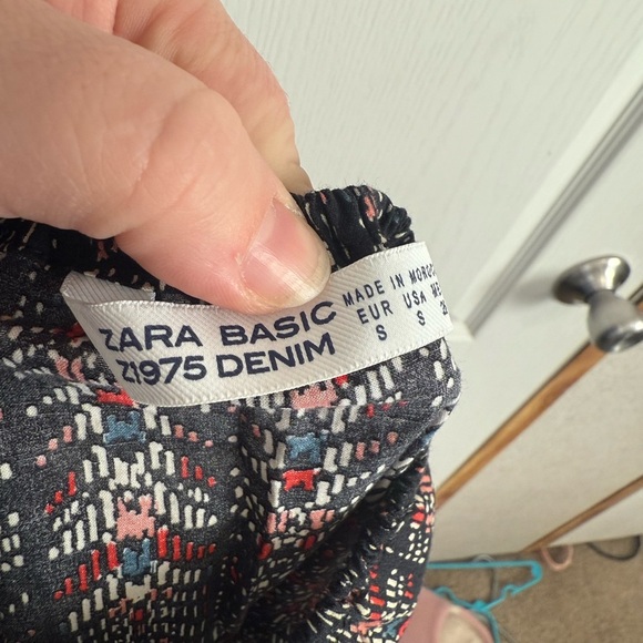 Zara Black and Red Patterned Halter Blouse - Picture 3 of 3